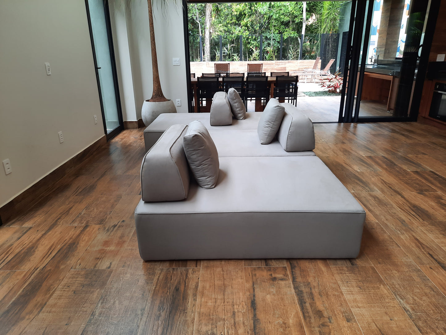 Sofá Riviera com Chaise Modular Encosto Solto