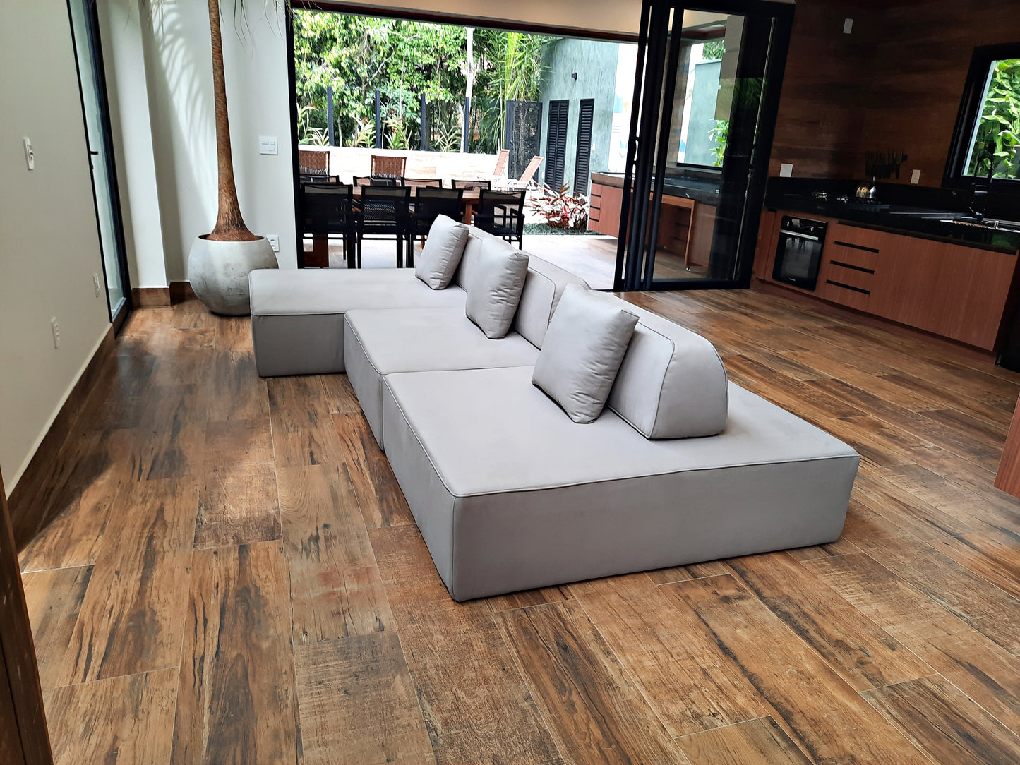 Sofá Riviera com Chaise Modular Encosto Solto