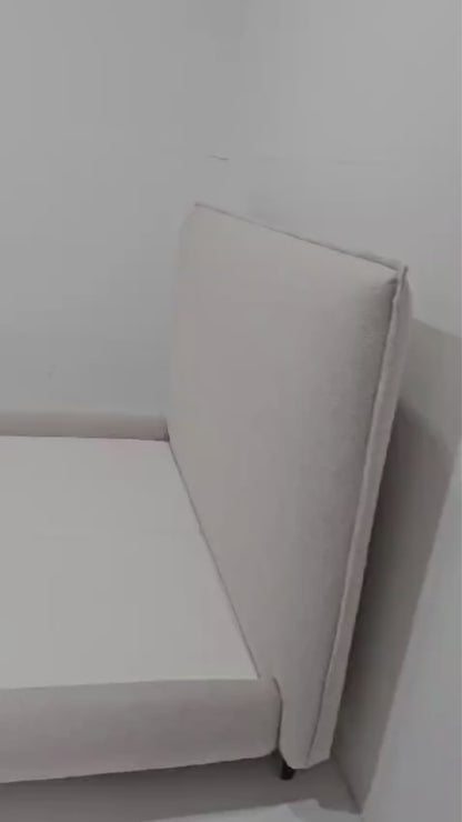 Cama Toryn